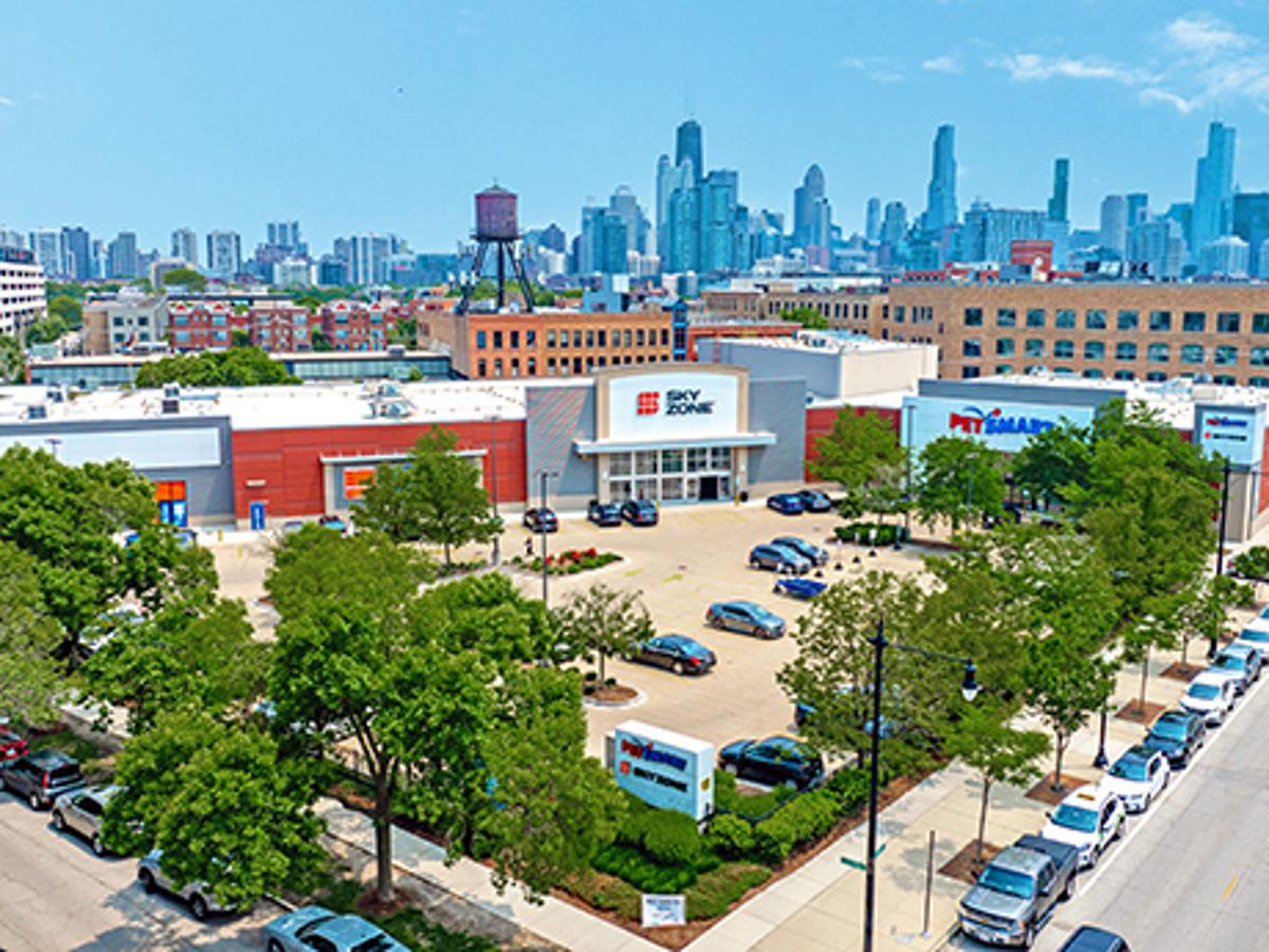 Honore Properties and Peerless Development Acquire Chicago Retail Center for $19.5M