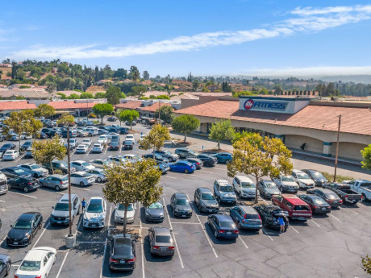 Progressive Real Estate Brokers $13.5 Million Sale of Multi-Tenant Retail Center in Metro Los Angeles