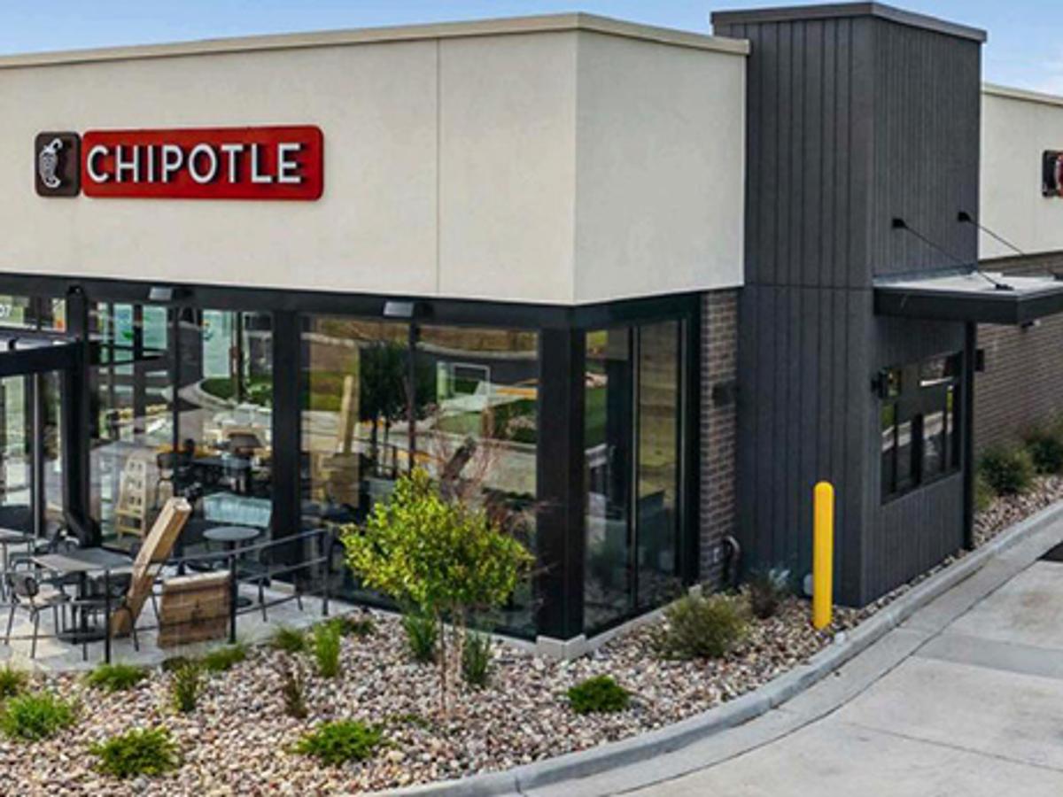 Marcus & Millichap Brokers $2.5 Million Sale of Single-Tenant Restaurant Property in Wisconsin