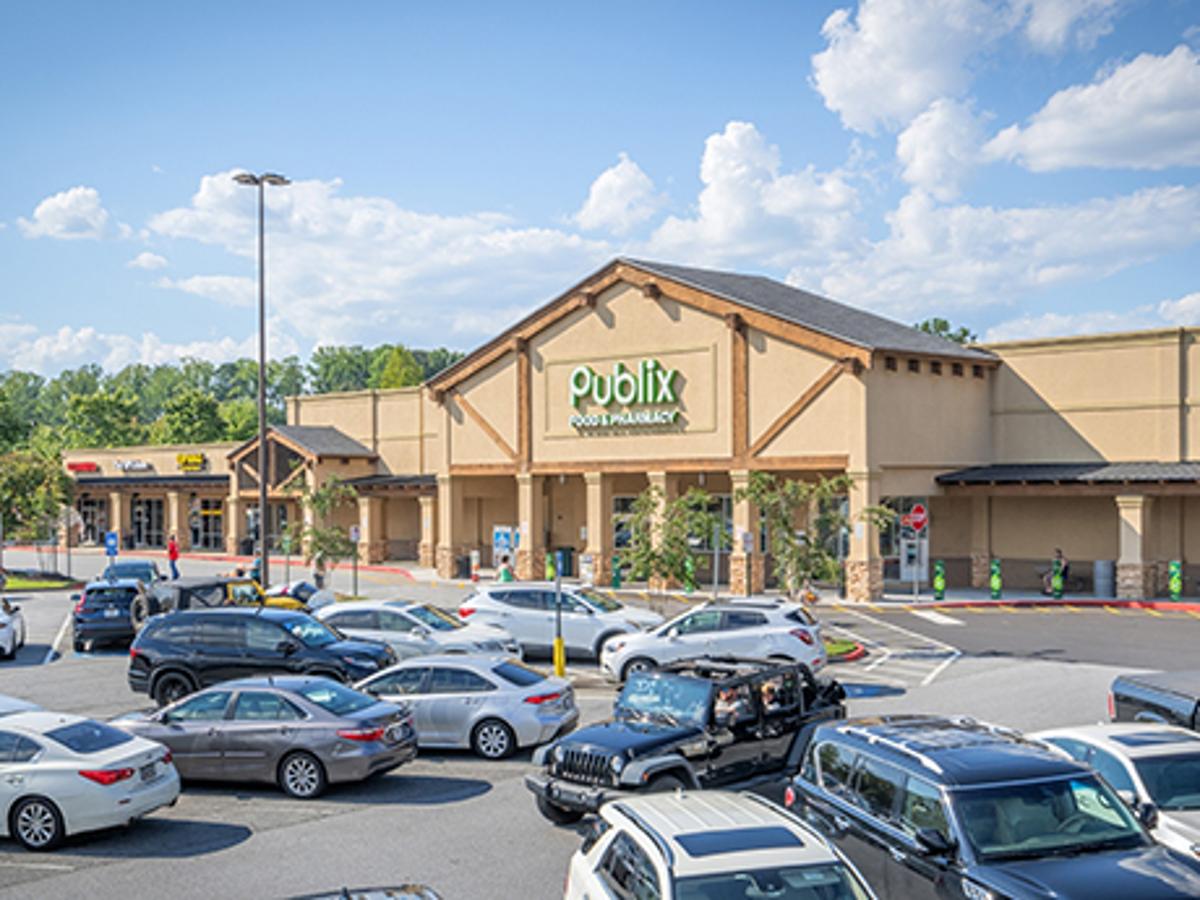 JLL Negotiates $115 Million Sale of Grocery-Anchored Retail Portfolio Across Four States