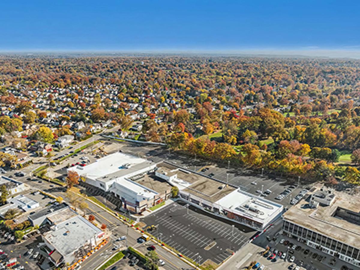 Zelco Properties Acquires 200,473‑Sq Ft Retail Property in Eastchester, NY