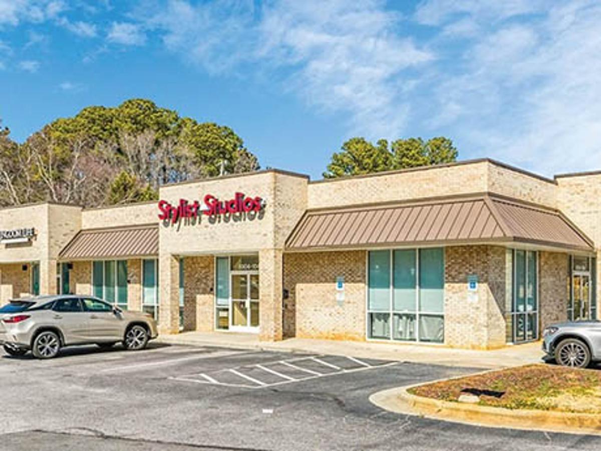Marcus & Millichap Brokers $2.9 Million Sale of Glenwood Retail Center in Raleigh, North Carolina