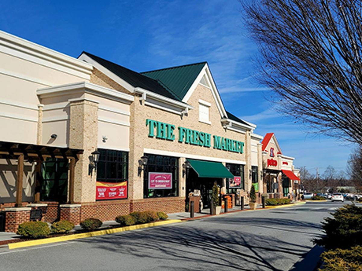Divaris Real Estate to Provide Leasing for Two Shopping Centers in Virginia, Maryland