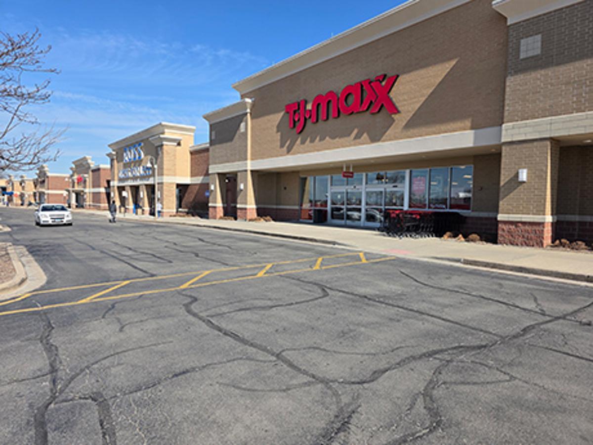 United Properties Acquires Two Chicagoland Shopping Centers for $22.6M