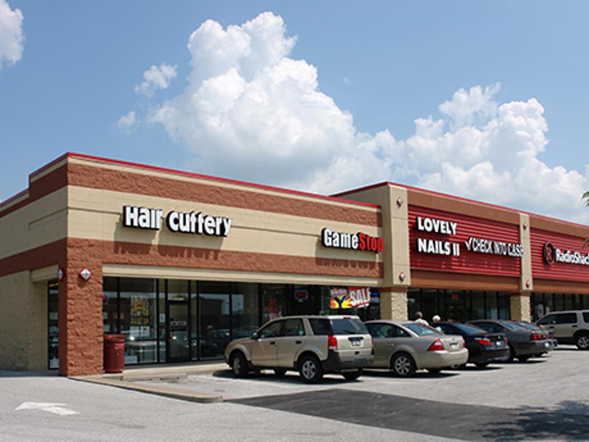Gantry Secures $12 Million in Refinancing of Shopping Center in Northwestern Illinois