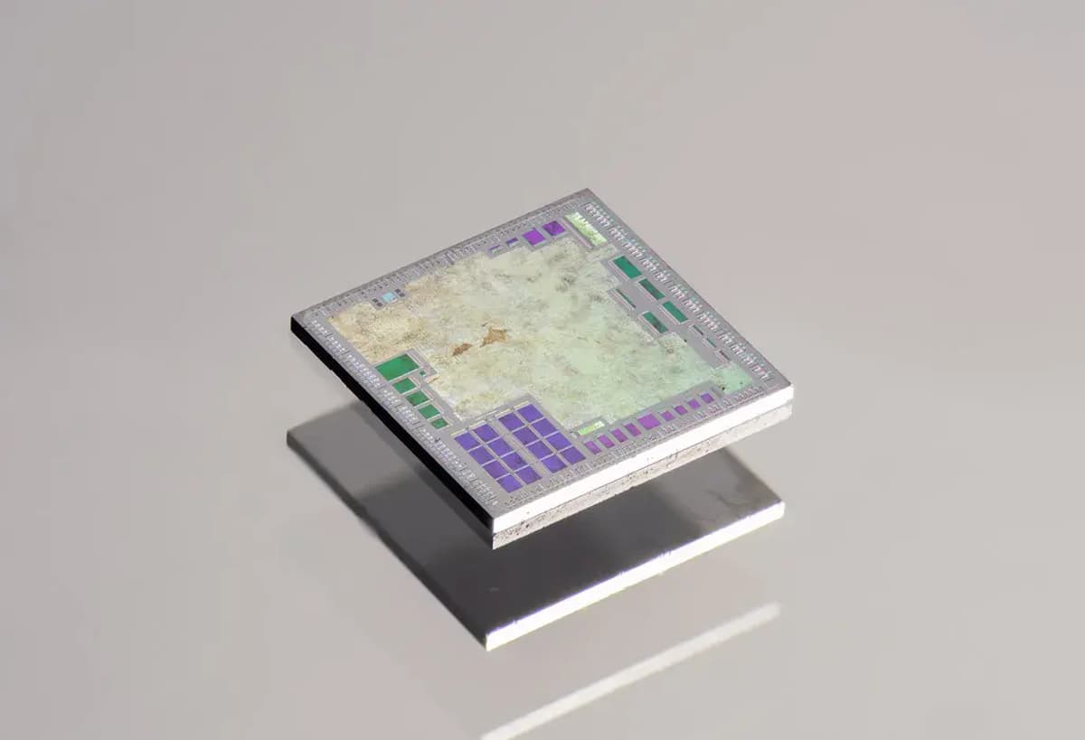 Got $10,000? TSM vs Micron: The Better Buy in 2026