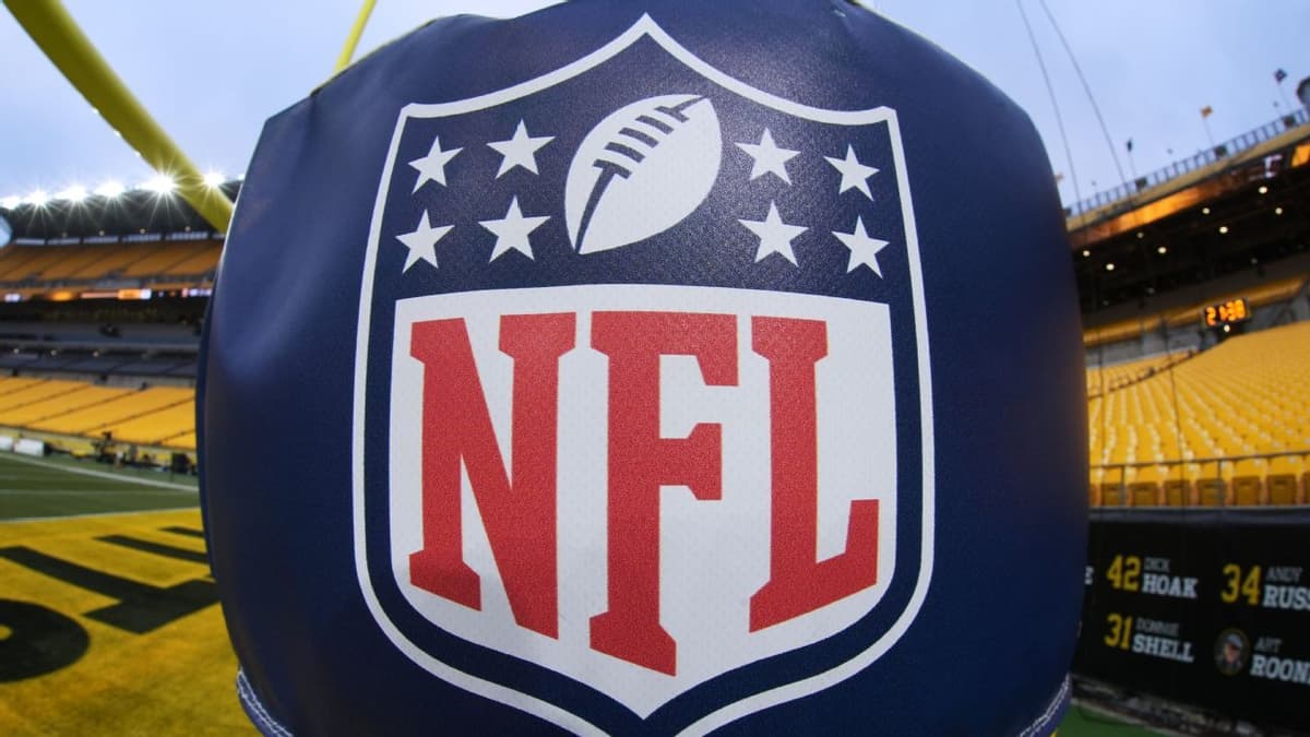 Florida AG Continues Push Against Rooney Rule