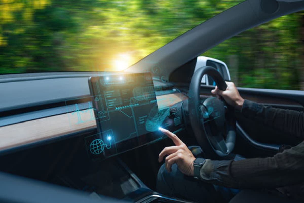 Drivers Split on Trusting Car Tech - or Themselves