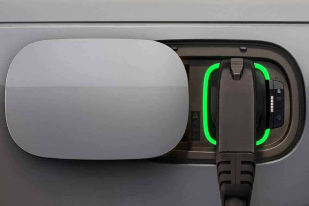Rising Fuel Prices Drive 500% EV Sales Jump at Motorfinity