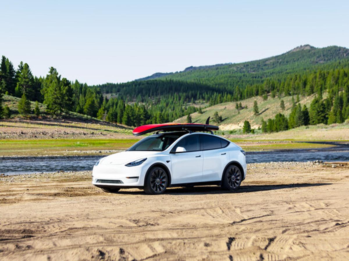 Tesla Model Y Tops Used EV Profit Rankings for First Time