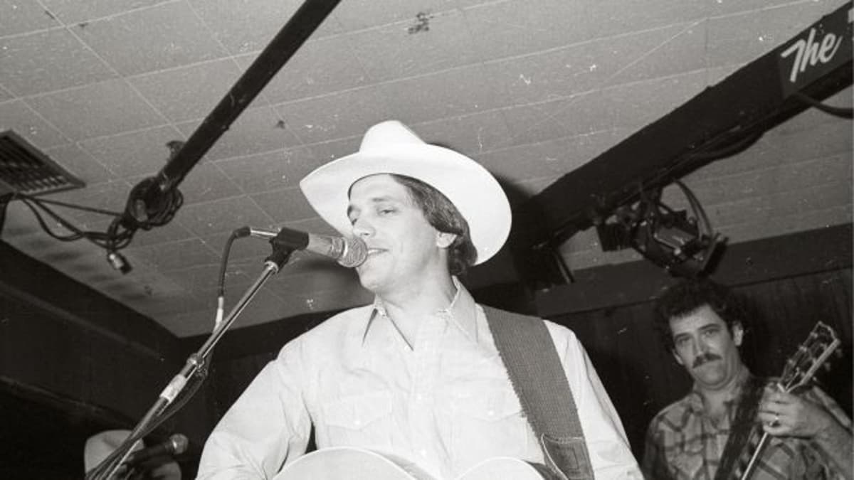 I Grew up on George Strait—Here Are 3 Songs I Recommend to Anyone Who Did Too