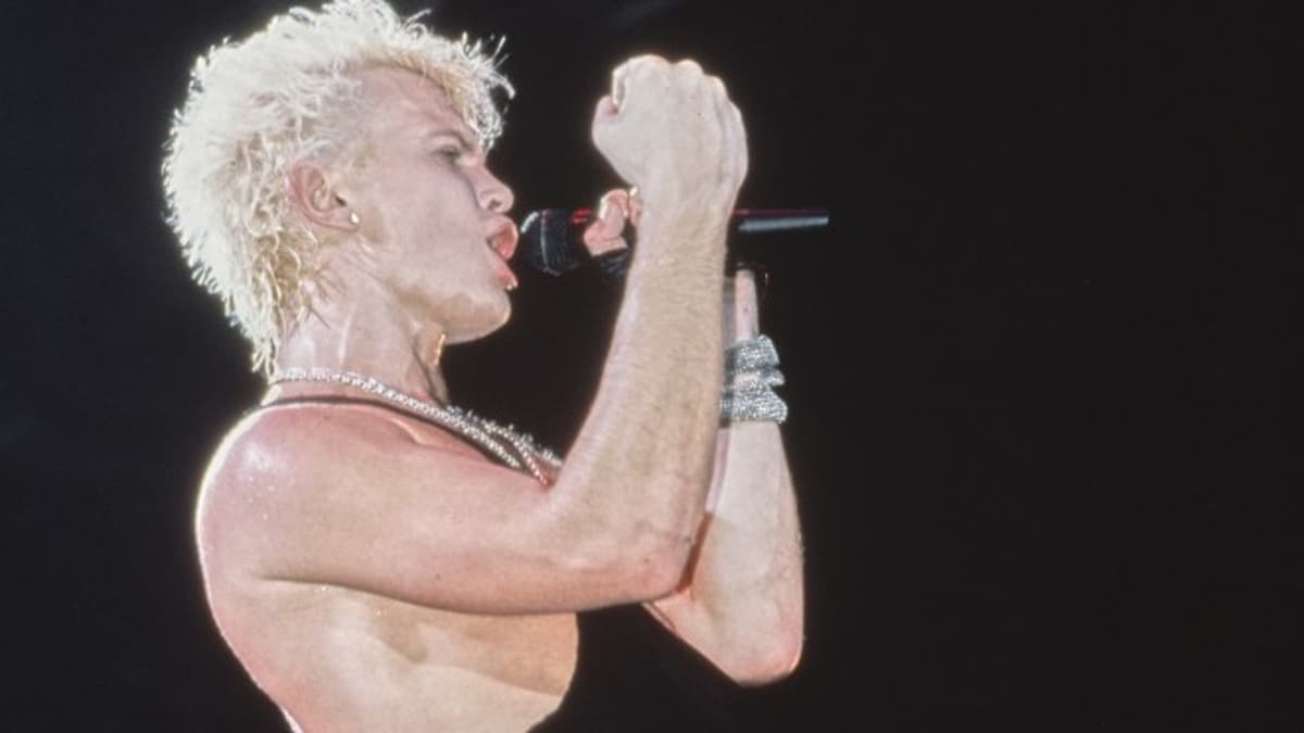 4 Songs That Show How Billy Idol Filled a Punk Void in the 1980s