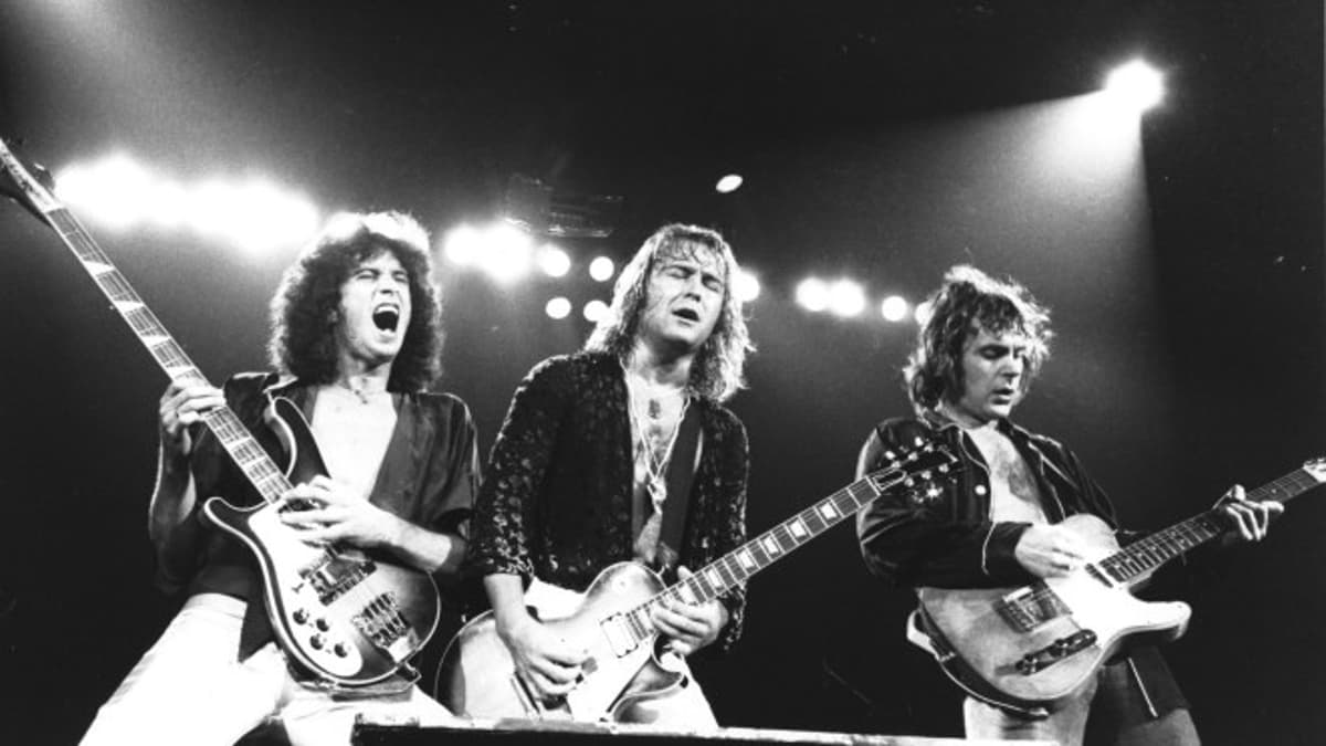 3 of the Best Debut Singles To Come Out of 70s Rock Music