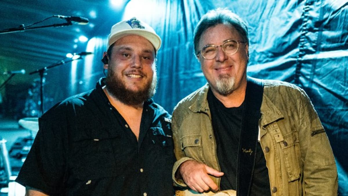 “You Can’t Beat Vince Gill” But Luke Combs Came Awfully Close With This Cover of Gill’s Infectiously Catchy 1992 Hit
