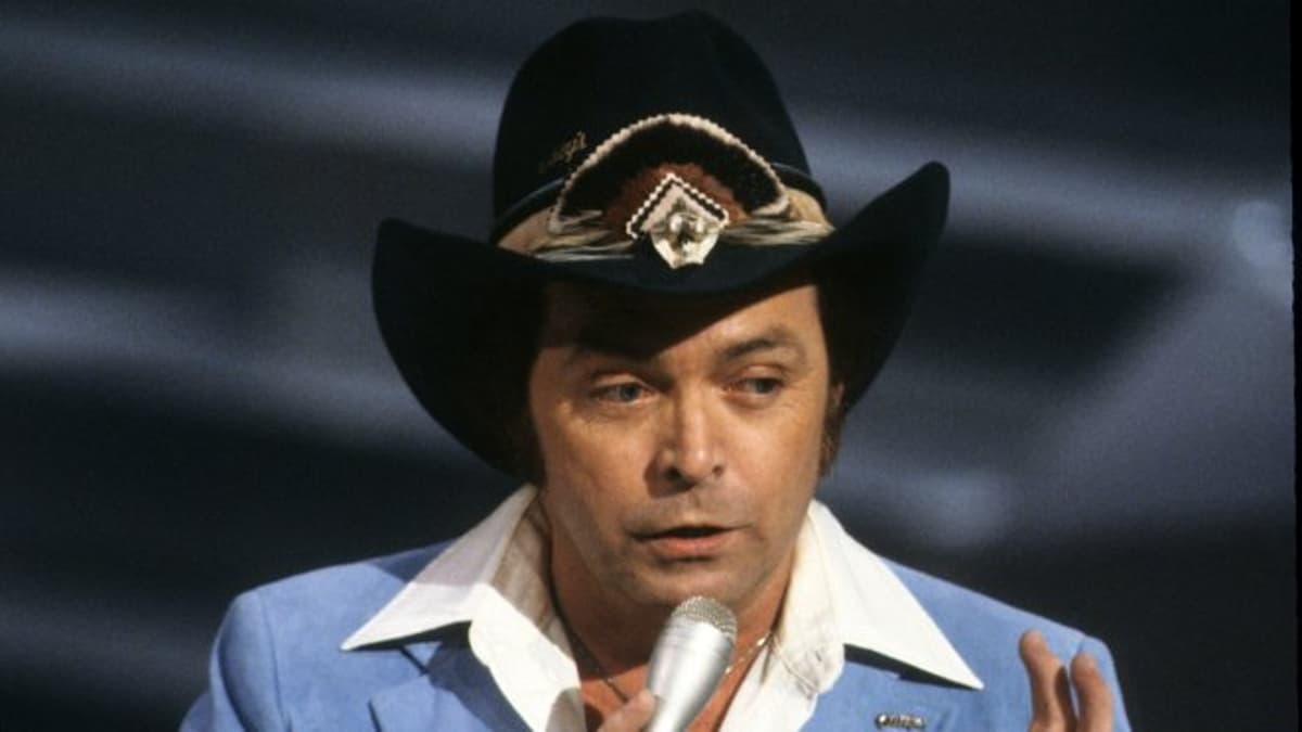 On This Day in 2022, We Said Goodbye to the 70s Country Star and Nightclub Owner Who Inspired a John...