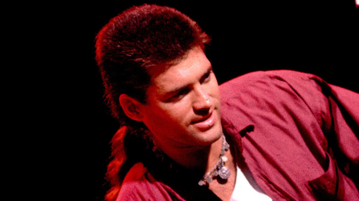 On This Day in 1992, Billy Ray Cyrus Was at No. 1 With a Cover That Became a Cultural Touchstone...