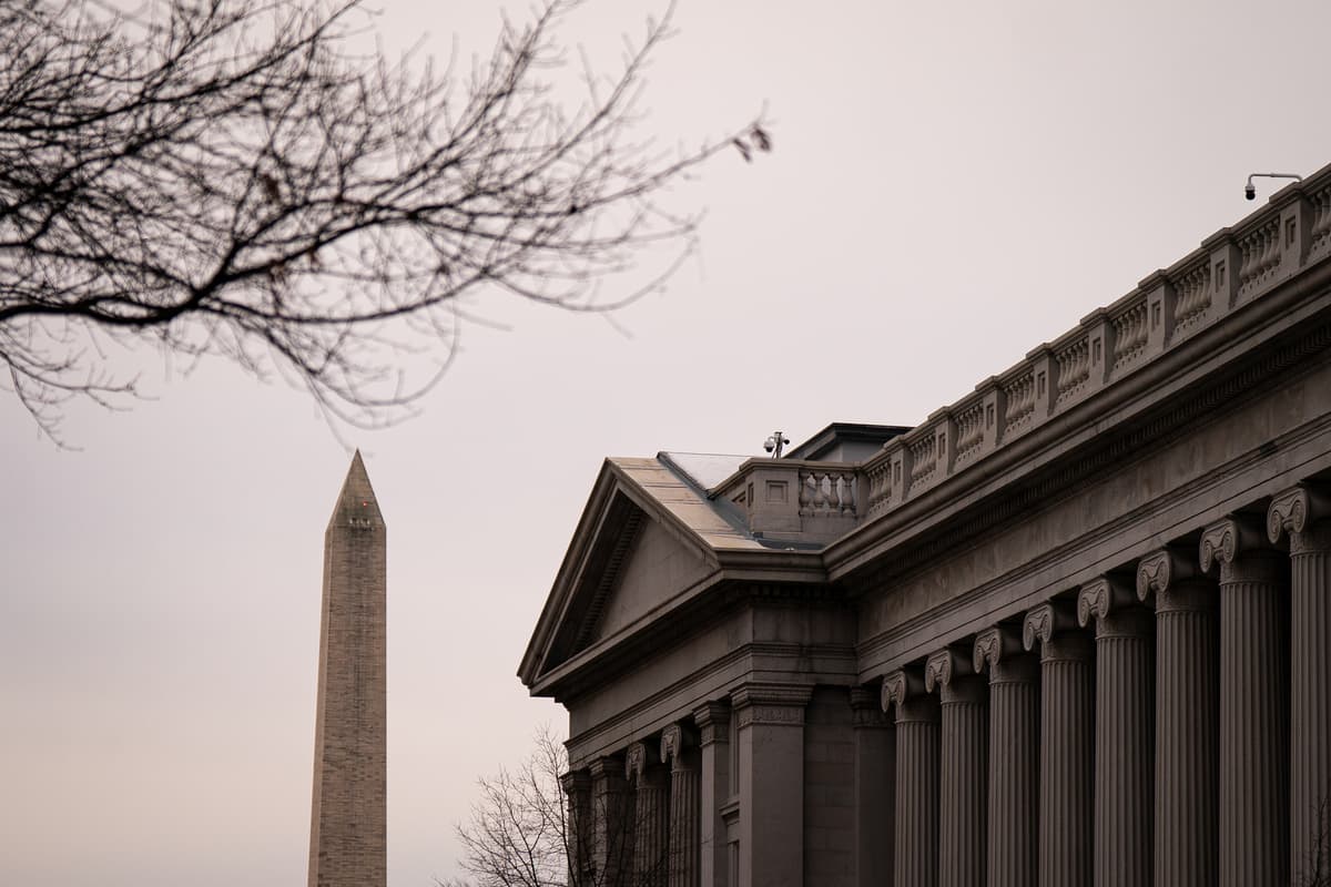 US Treasuries Slip as Rally Loses Steam on Steady Labor Data