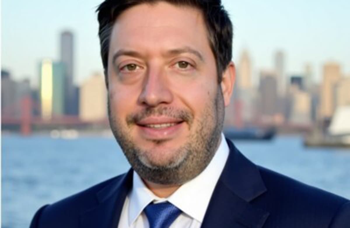 Eric Avila Joins Siebert Williams Shank