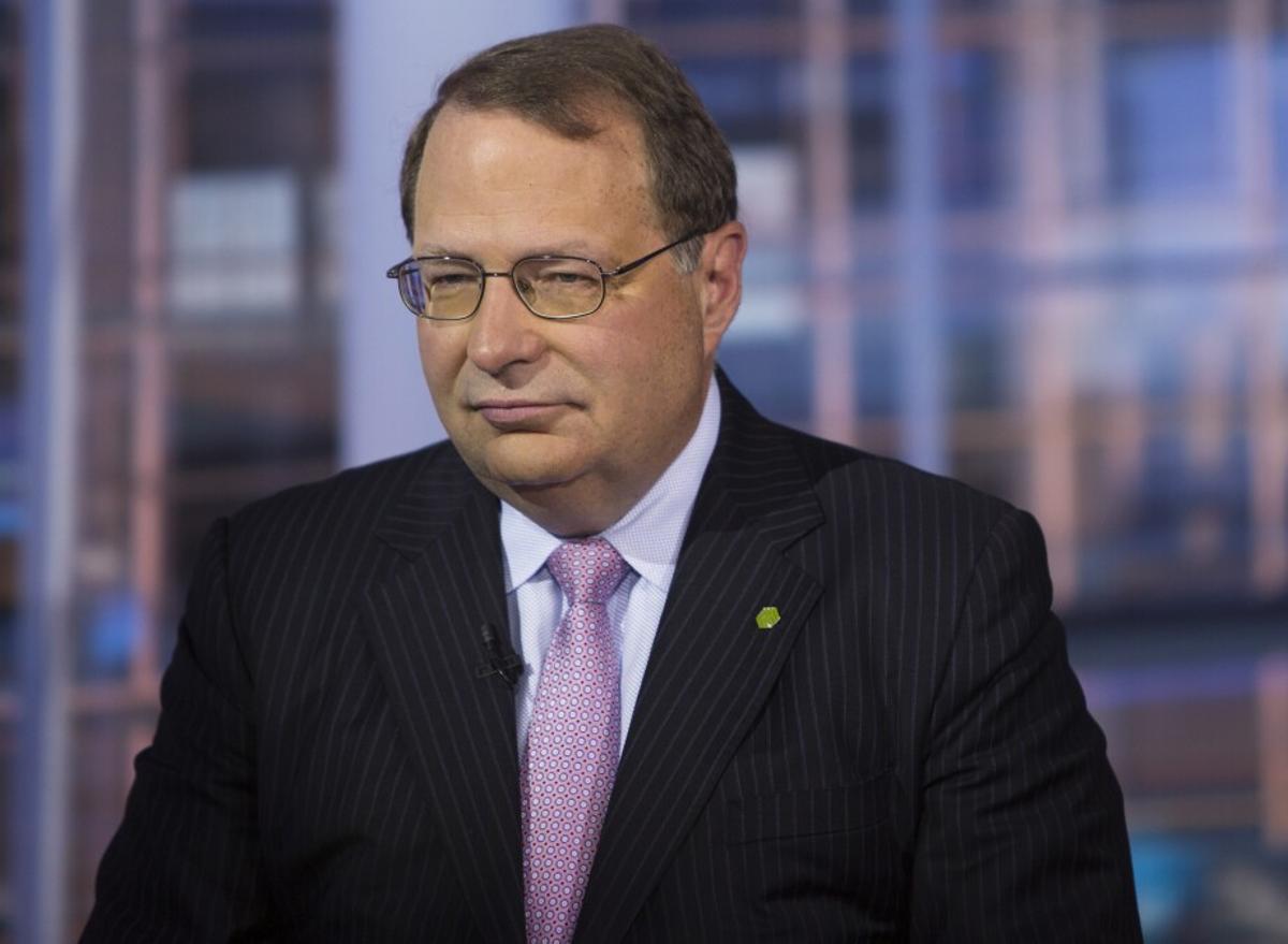 Huntington's Profits Rise, but It Boosts Reserves on War Worries