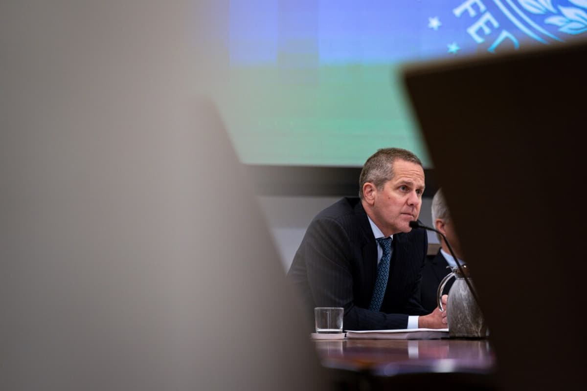 Regulators Reduce Leverage Ratio for Community Banks