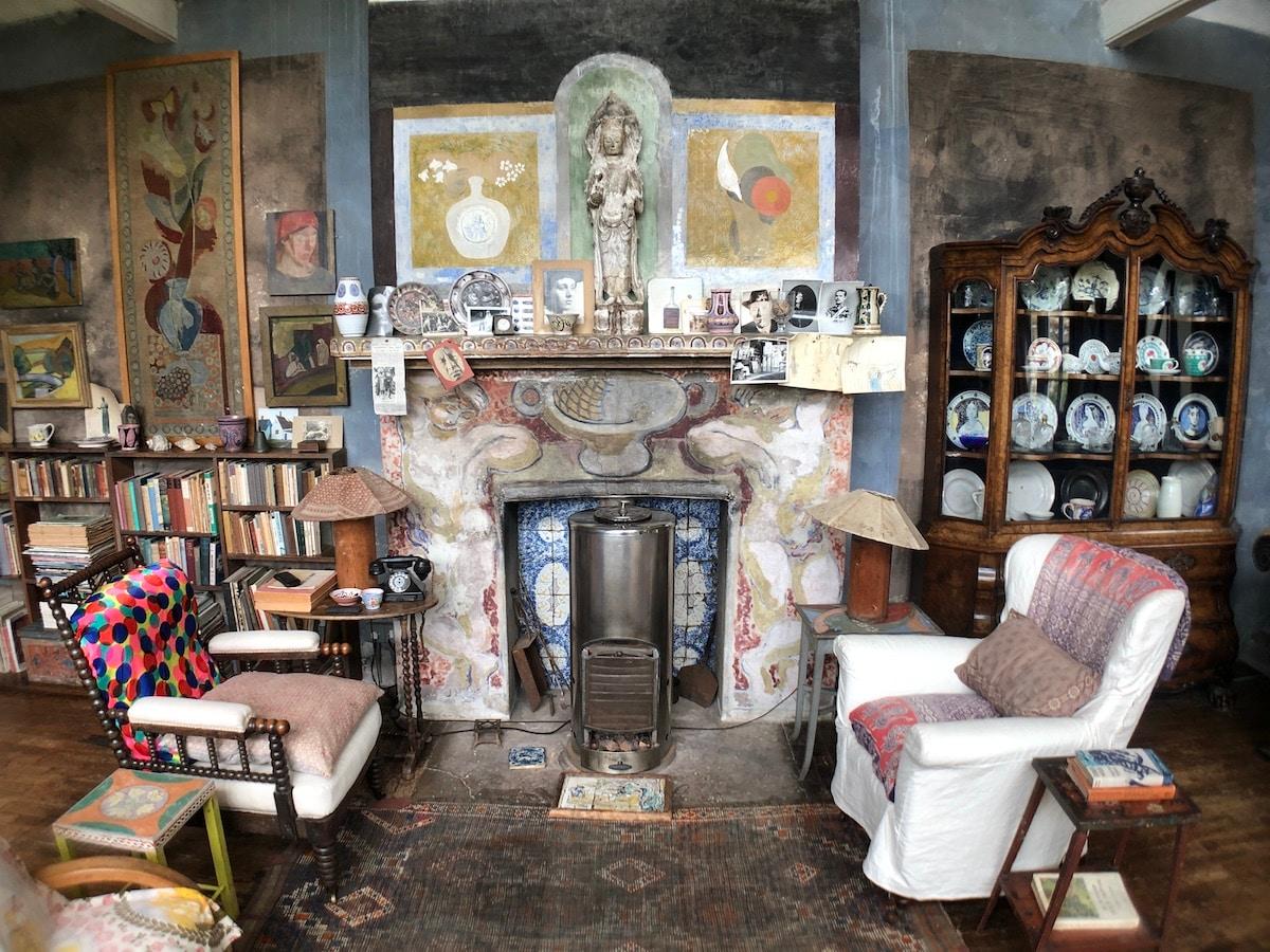 Earthly Paradise: Radical Alternative Living in the UK – William Morris Gallery