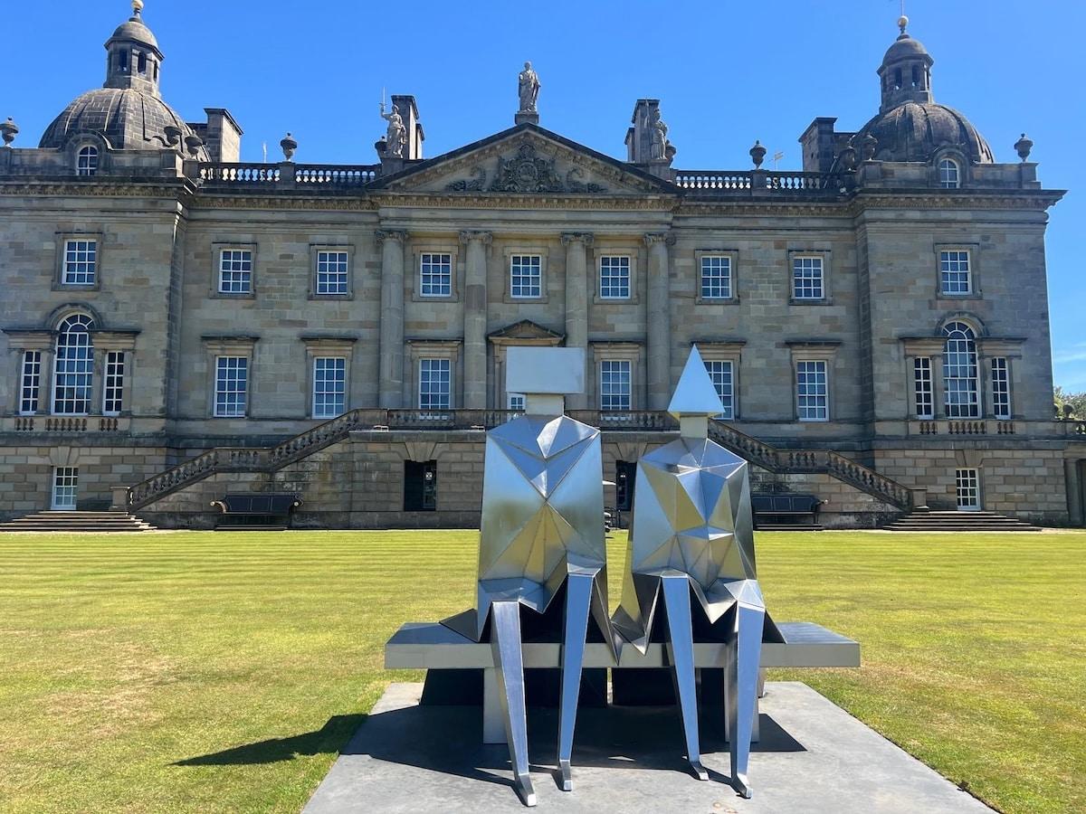 Lynn Chadwick Post War Sculpture Celebrated At Houghton Hall – Miranda Carroll