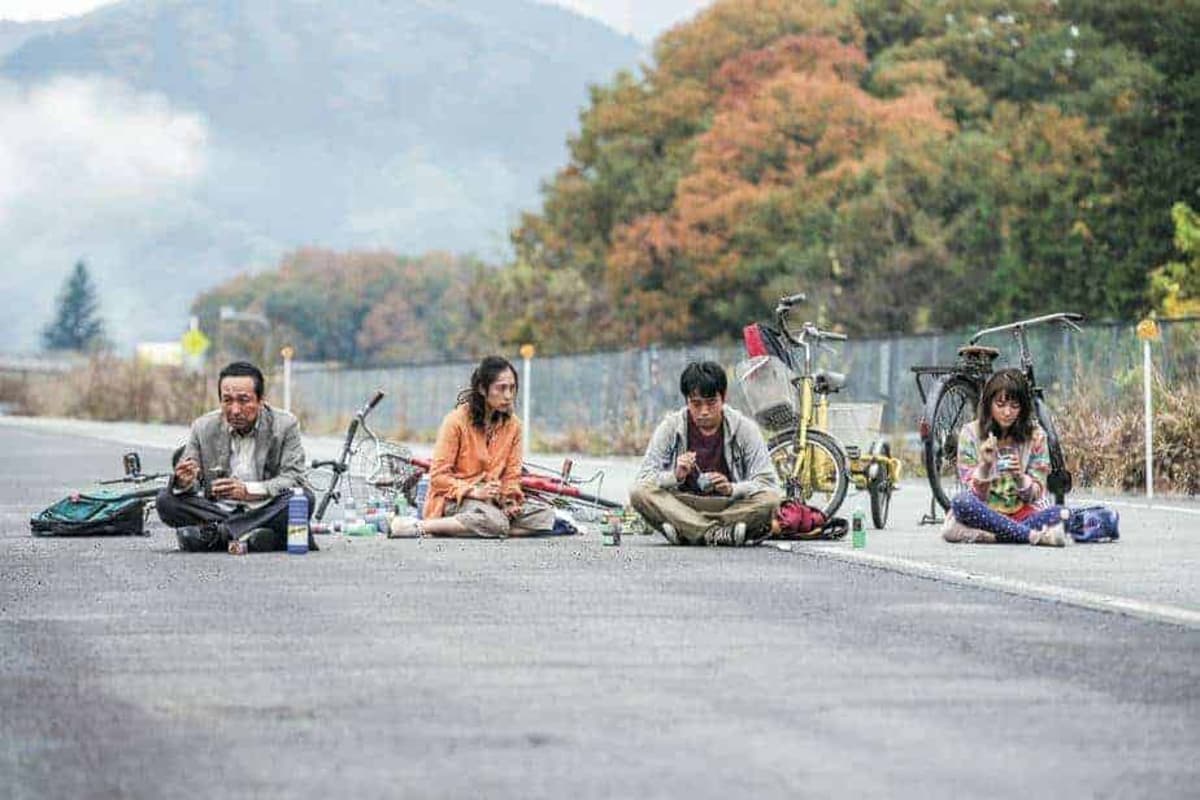 Survival Family (2016) by Shinobu Yaguchi Film Review