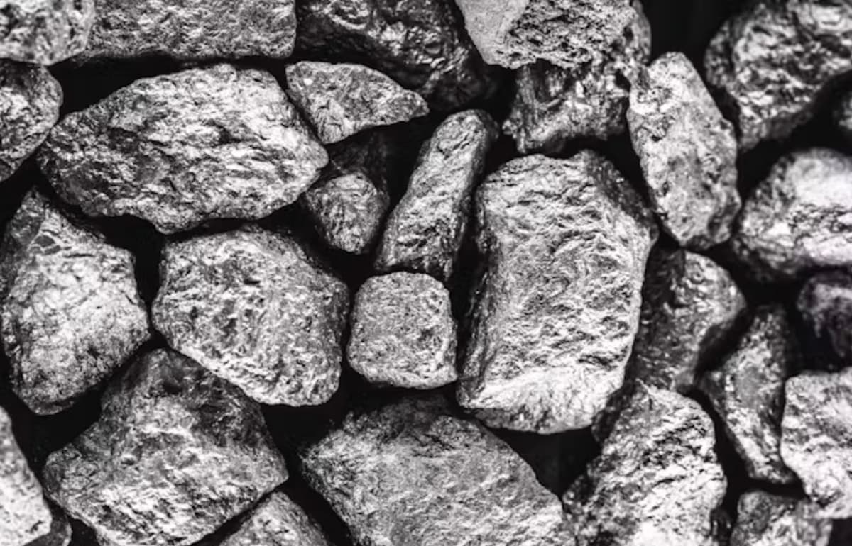 How Japan Should Respond to Trump’s Project Vault