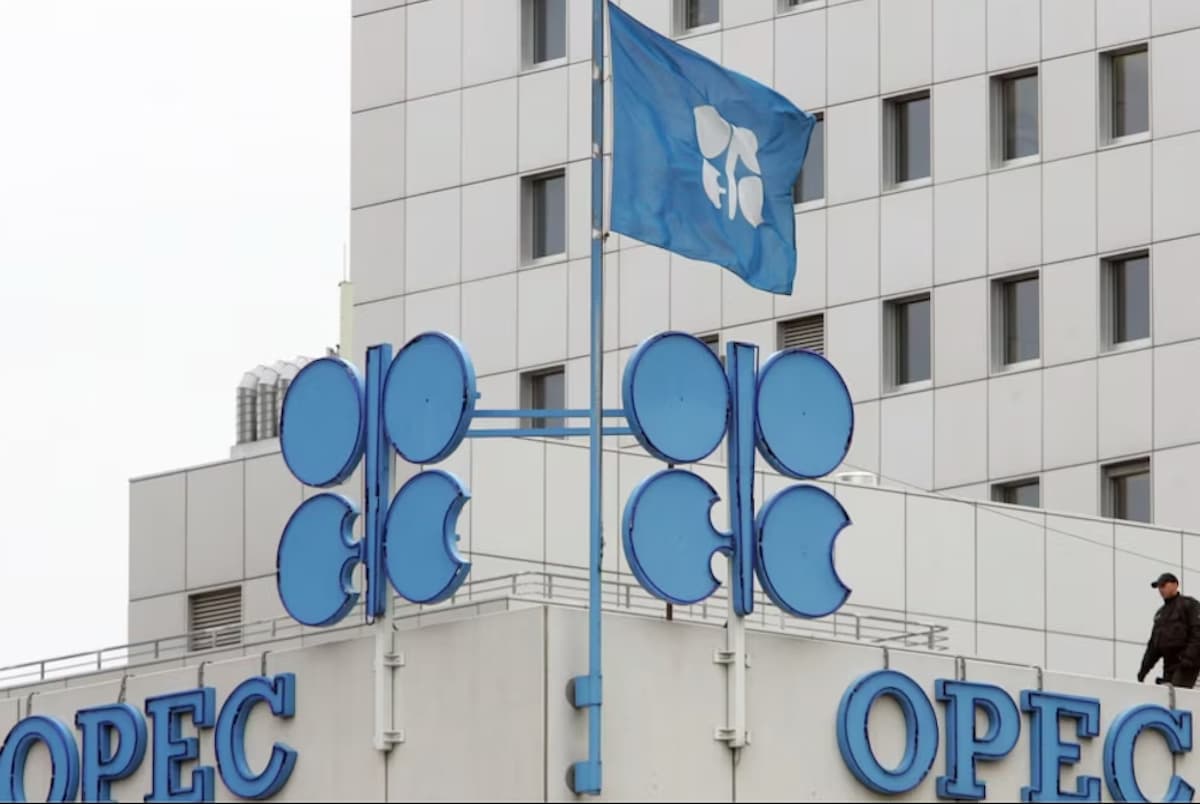UAE’s OPEC Exit Signals New Global Oil Order