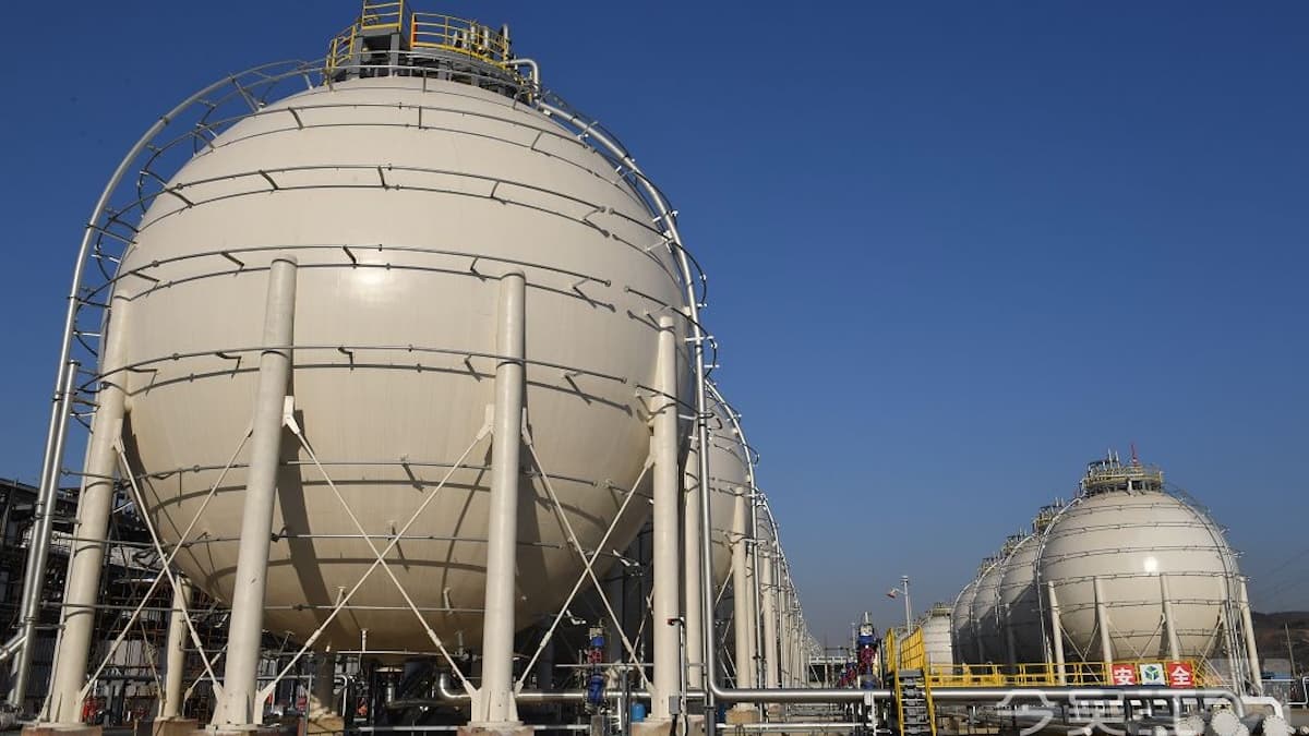 China Invokes Rules to Blunt US Sanctions on ‘Teapot’ Refiners