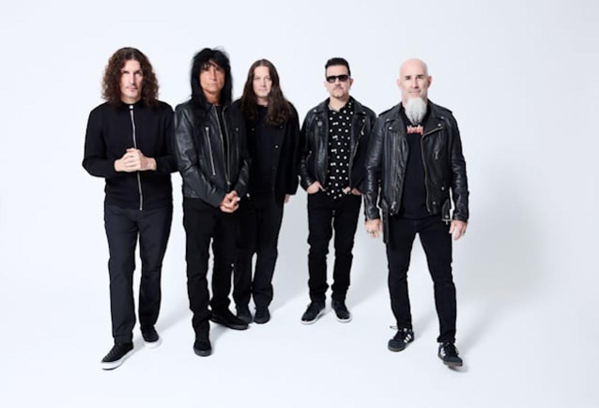 CHARLIE BENANTE On ANTHRAX's Upcoming Album 'Cursum Perficio': 'It's A Culmination Of Different Eras, Different Moods, Different Ideas'
