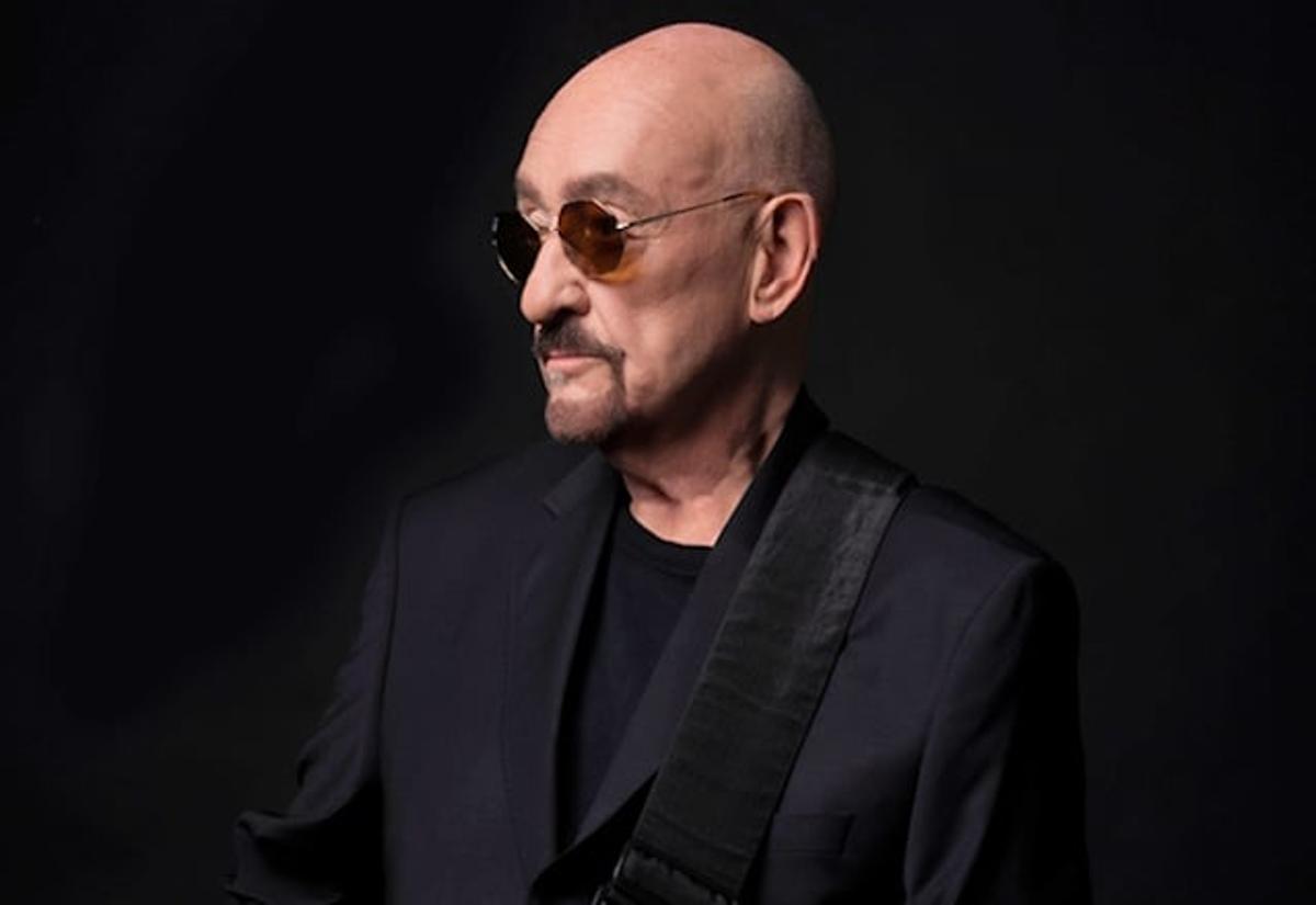 TRAFFIC Co-Founder DAVE MASON Dead At 79