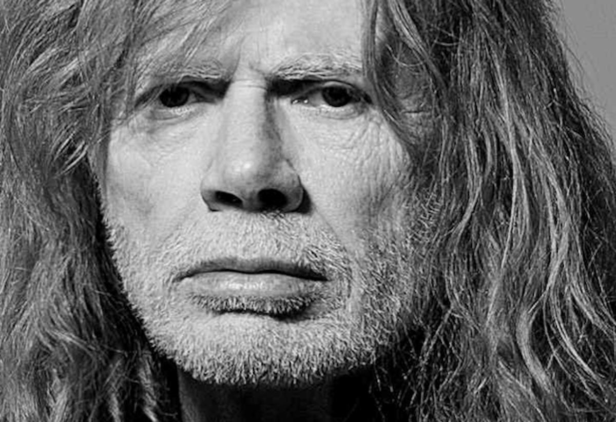 DAVE MUSTAINE's Advice To Young Musicians: 'If You Have A Band, You've Gotta Look At The Performers In The Band'