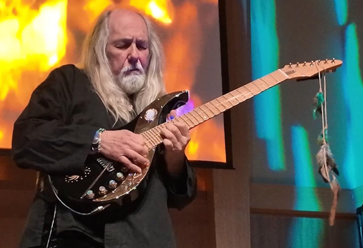 ULI JON ROTH On Guitarists' 'Pursuit Of Technical Brilliance': 'Too Many Players Start Sounding Like Typewriters'