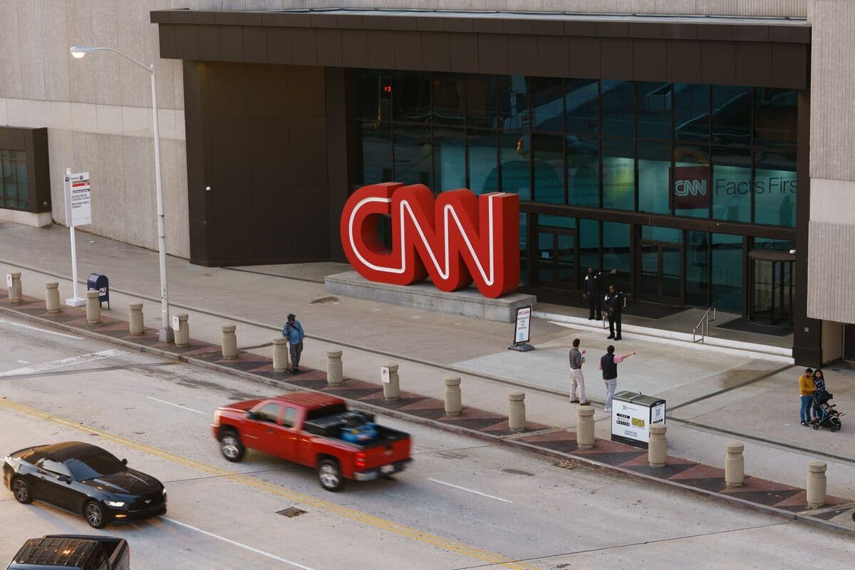 Trump Will Ask Supreme Court to Revive $475 Million CNN Suit