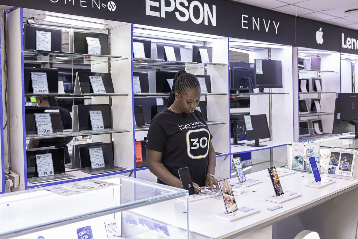 Kenya Plans Taxes on Phones, Banking Fees to Raise $1 Billion