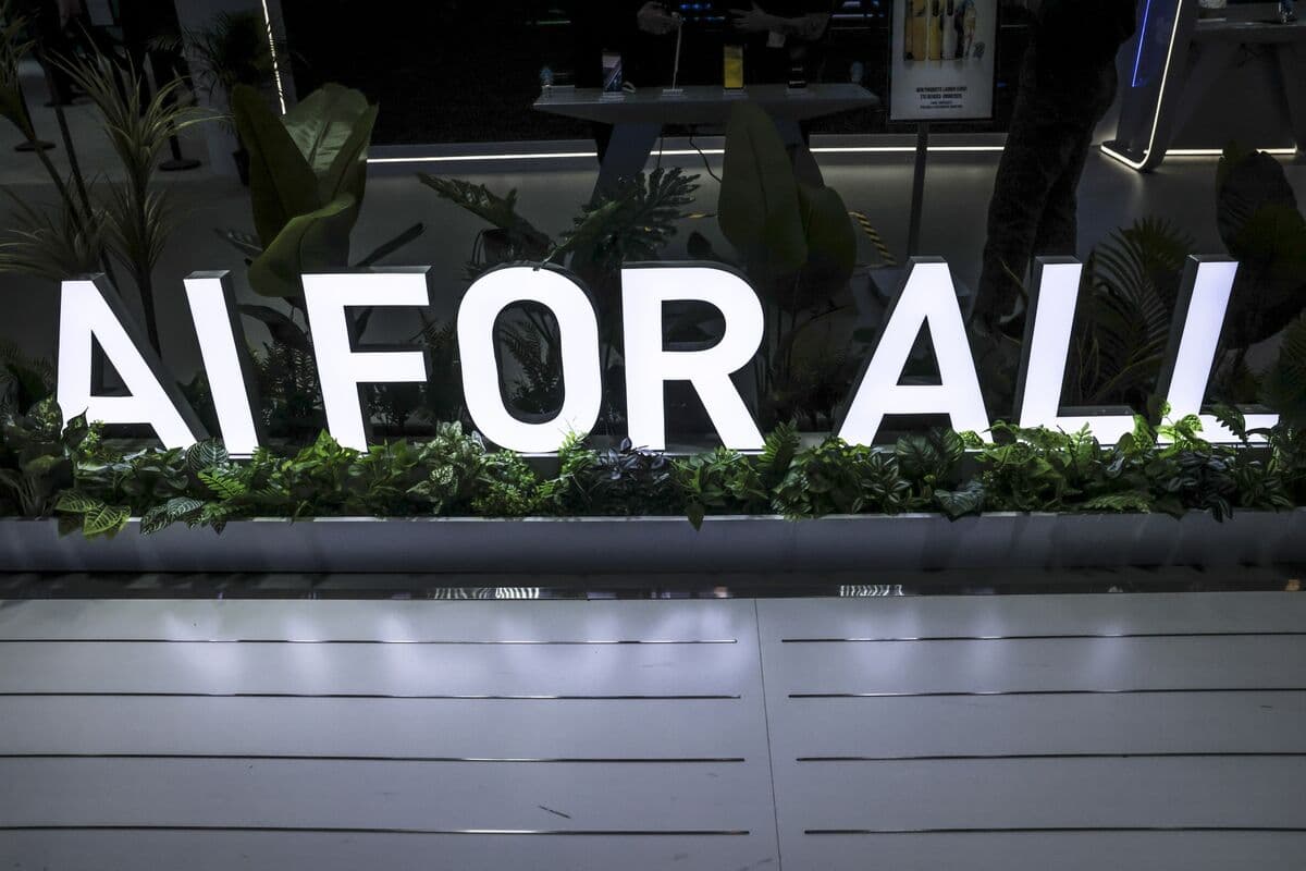 AI Schism Grips Washington as Tech, Labor Vie for Upper Hand