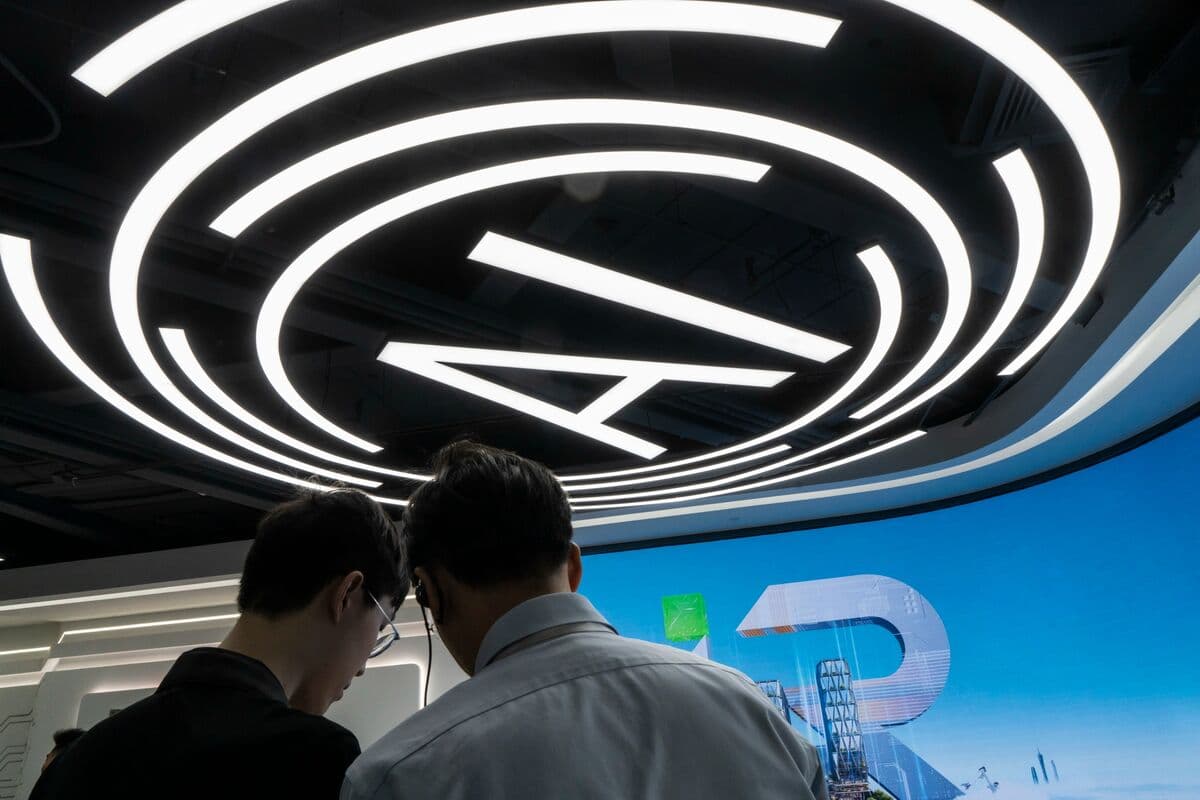 China’s Top Economic Planner Urges Stronger Coordination on AI