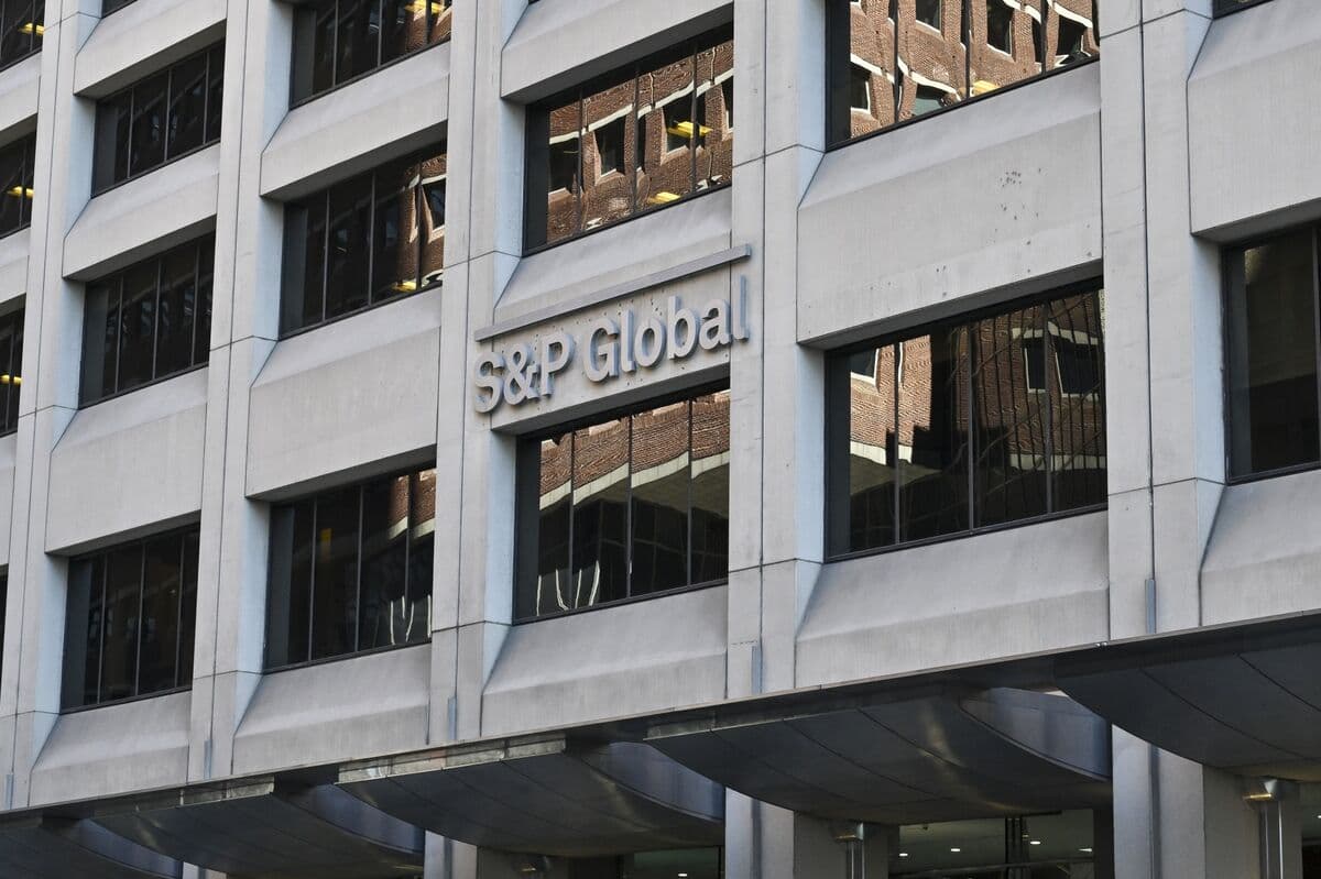 S&P Global's Mobility Global Unit to Sell $2B of Notes Ahead of Spinoff