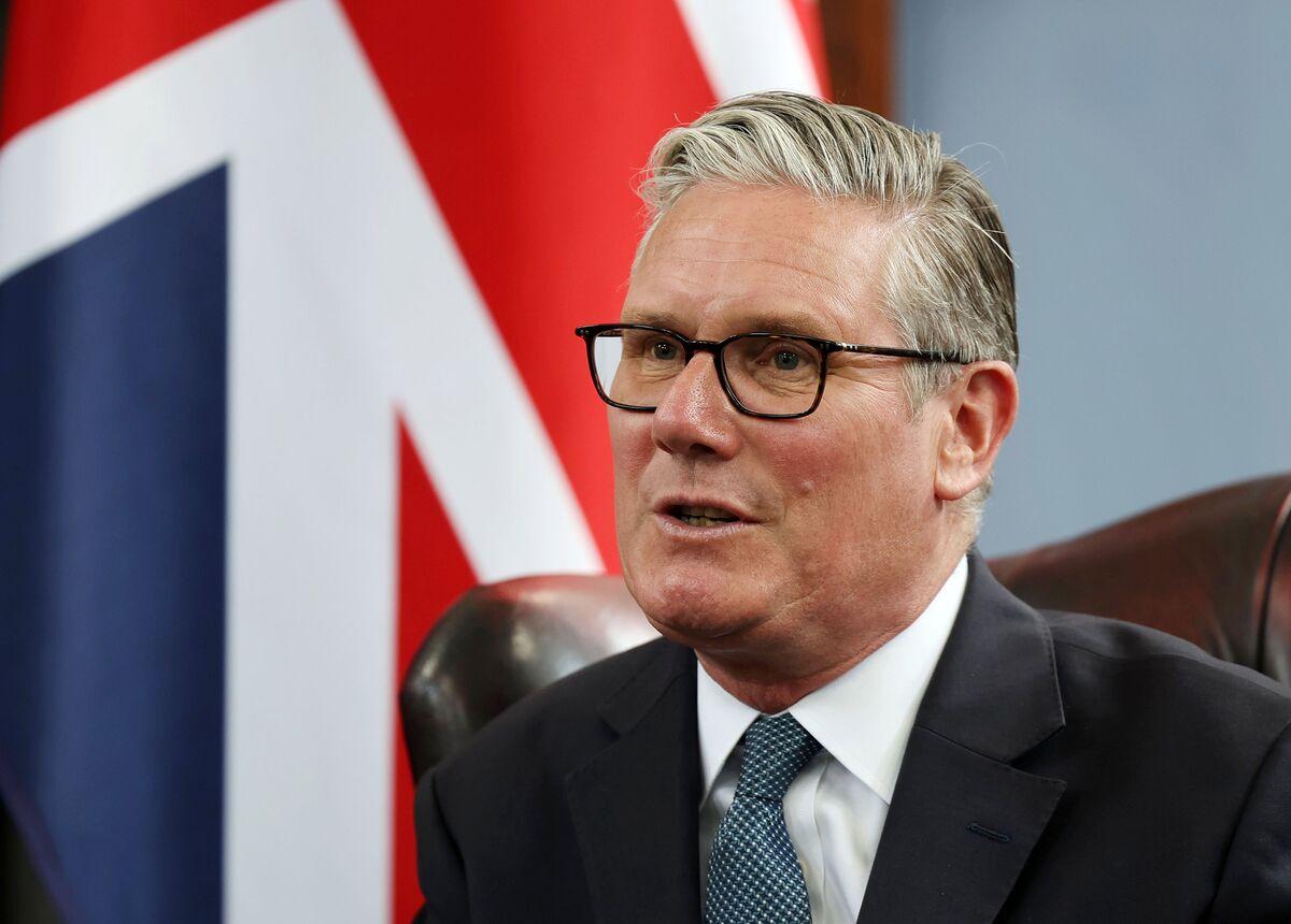 Starmer to Roll Out UK Job Center Tools to Beat AI Work Threat