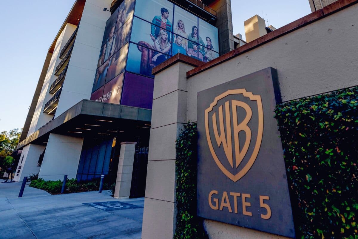 Paramount’s Deal for Warner Bros. Is Cleared by US DOJ