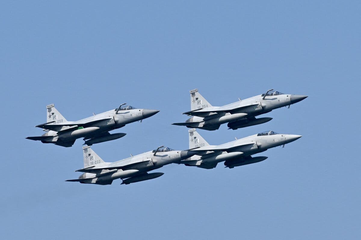 Pakistan Sends Troops, Fighters to Saudi Arabia, Reuters Reports