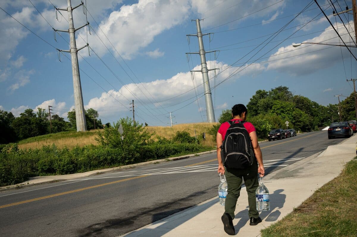 Rising Heat Strains US Power Grid Needing Off-Season Repairs