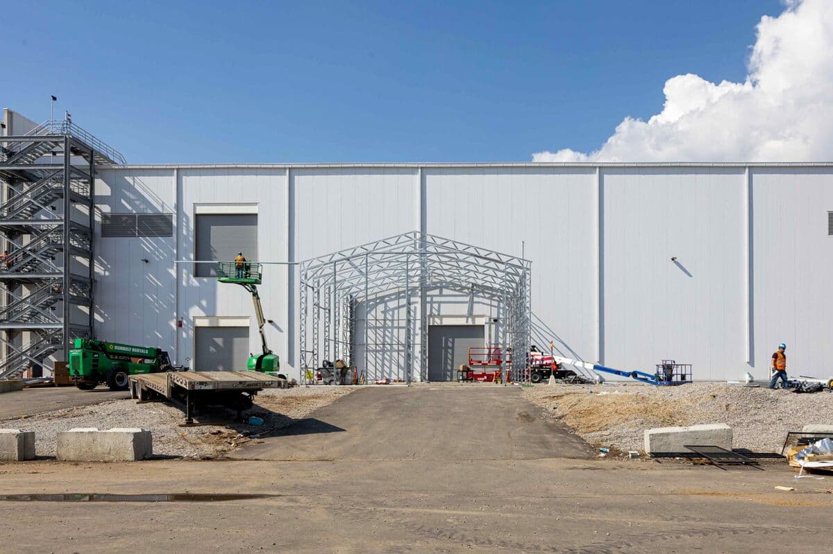Ford and CATL Announce $3 Billion Joint Battery Plant Venture