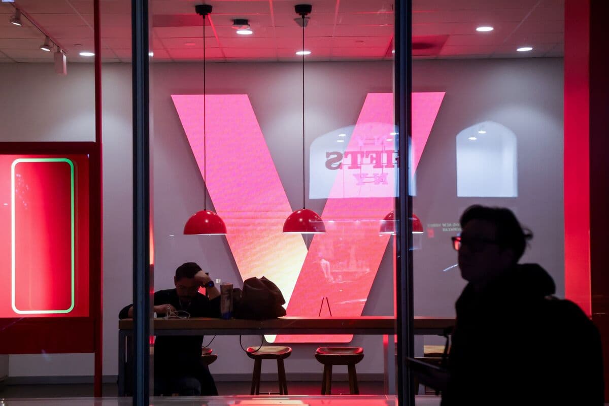 Verizon Launches $4 Billion Hybrid Bond Sale