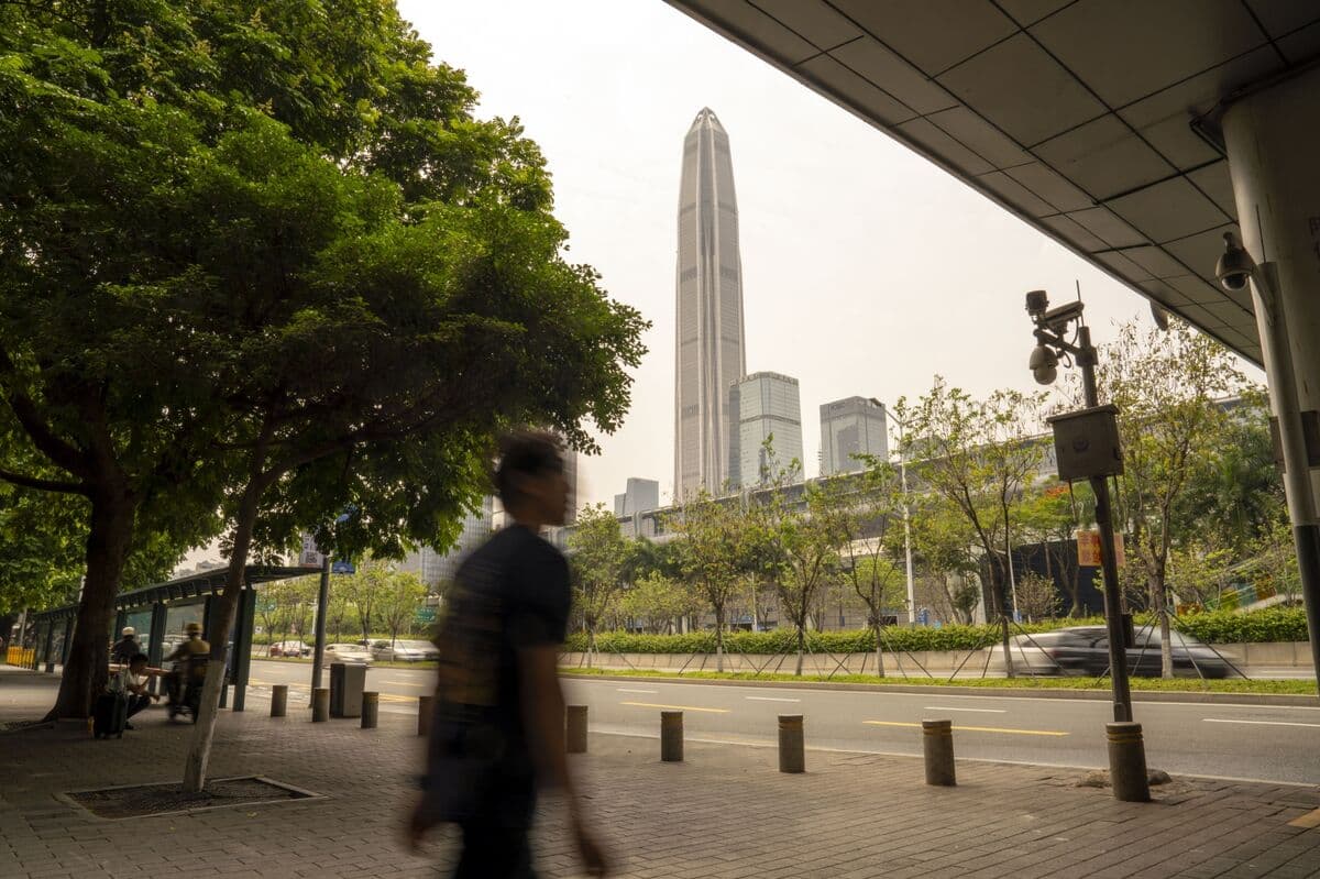 Ping An Profit Falls as Market Decline Hurts Investments