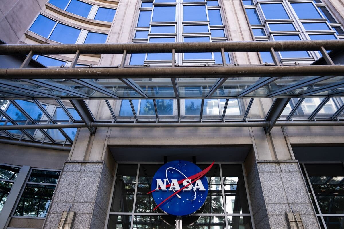 NASA Picks Crew for 2027 Artemis Mission to Test Moon Landers