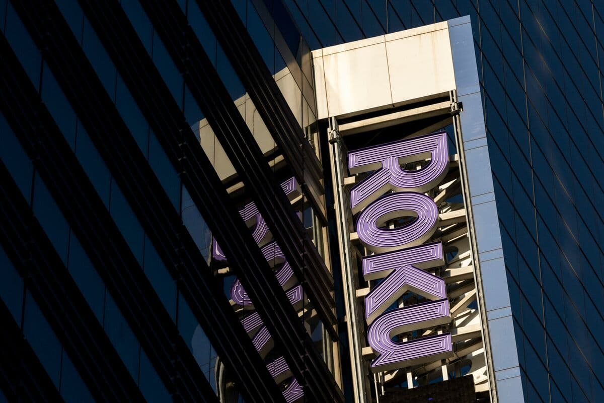 Fox to Buy Roku in Streaming Video Push; Shares Tumble