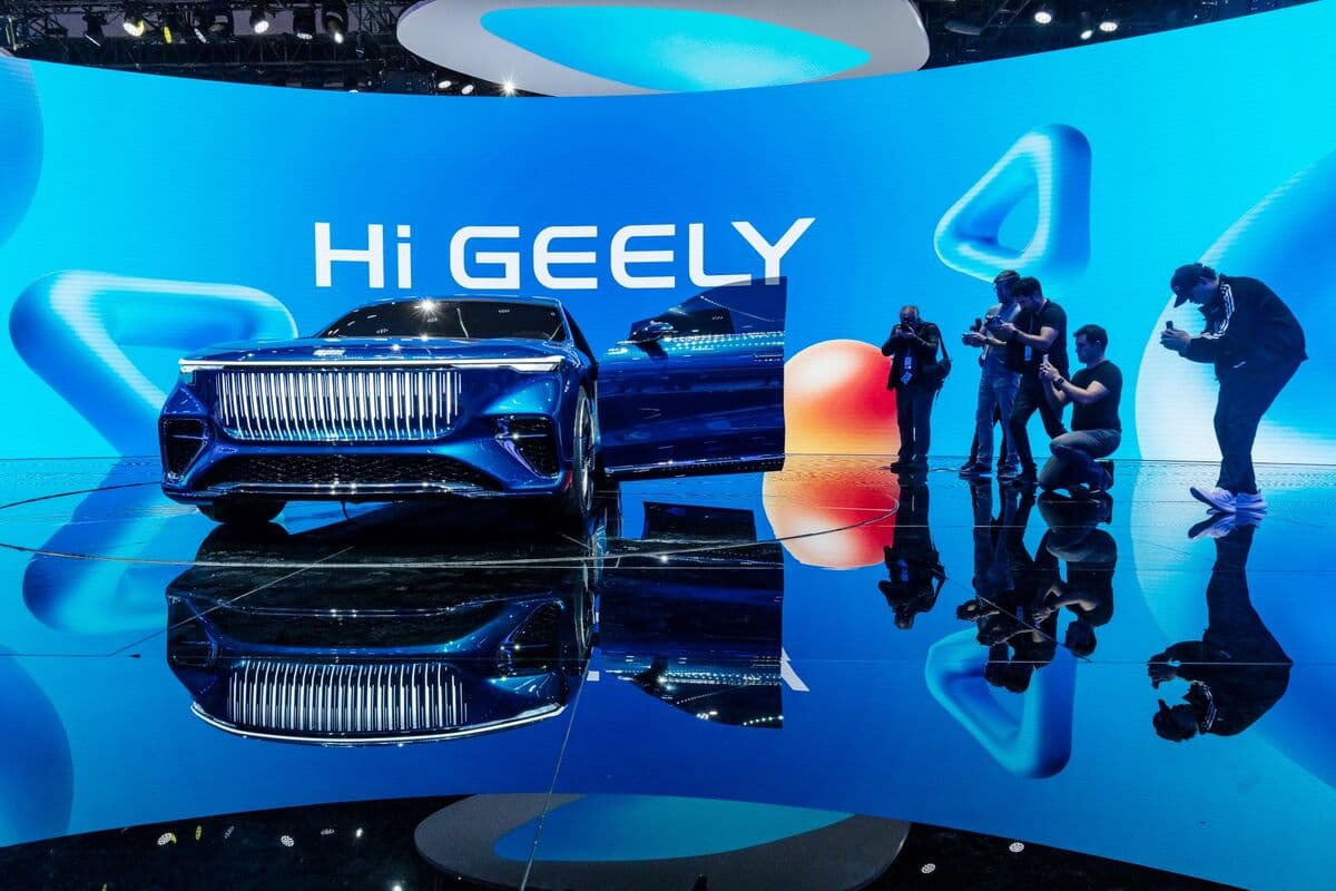 Geely Profit Falls as Weak Demand Hits China Automakers