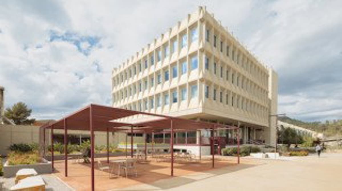 Molins Raises EUR500m Through Inaugural Bond Issue